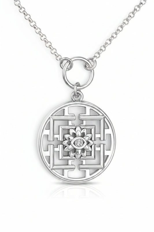 Wheel of Time Pendant Necklace in Sterling Silver